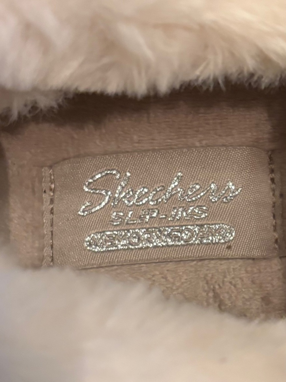 Skechers Hands Free Slip-ins Cozy Escape Slippers Taupe 9.5 NWOT - Picture 6 of 11